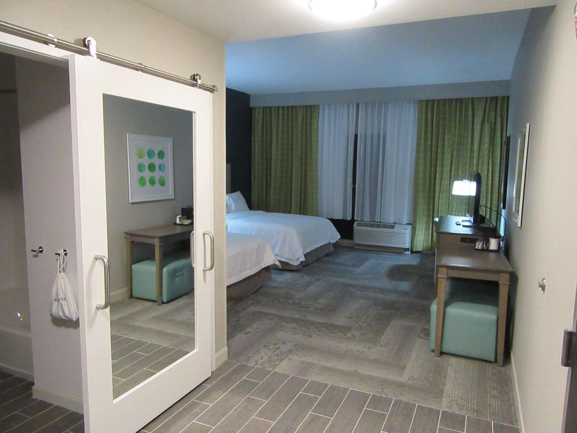 Hampton Inn & Suites By Hilton Knightdale Raleigh Exteriör bild